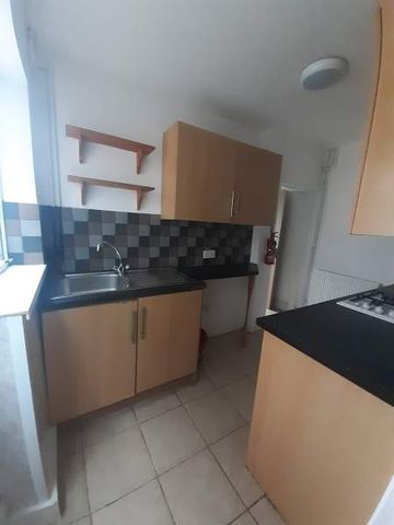 Double Rooms Inclusive of Bills @ Cromwell Street, Swansea - Photo 2