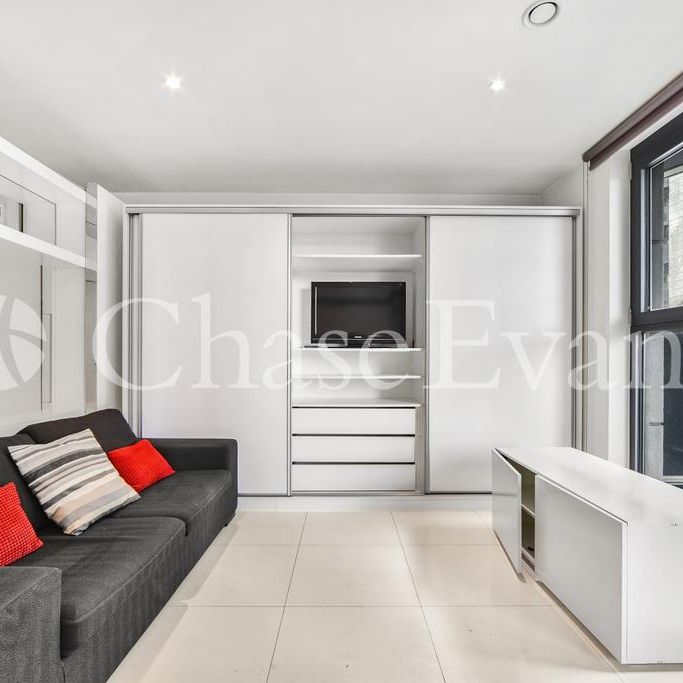 Studio to rent - Photo 1