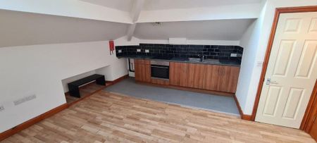 1 bedroom flat to rent - Photo 3
