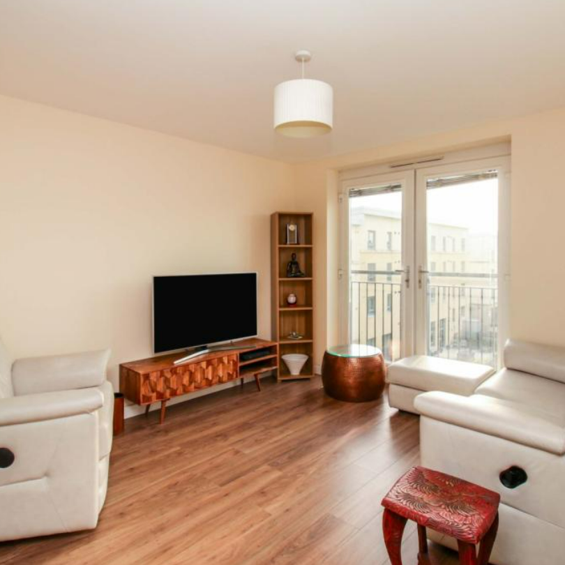 Waterfront Park, Edinburgh, EH5 1EZ - Photo 1