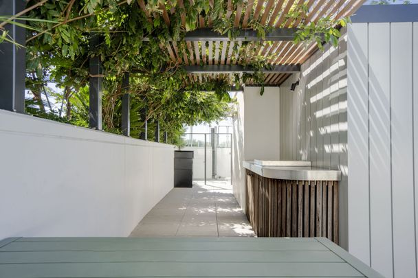 512/90 Swain Street, Gungahlin - Photo 1