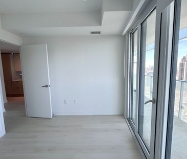For Lease - 3900 confederation Parkway Unit# 2202, Mississauga, Ont... - Photo 4