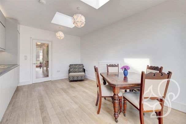 2 bedroom house to rent - Photo 1