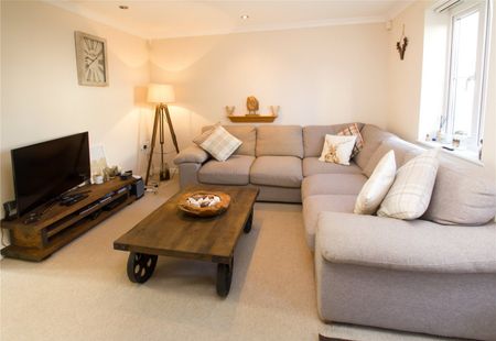 Orchid Way, Carterton, Oxfordshire, OX18 - Photo 2