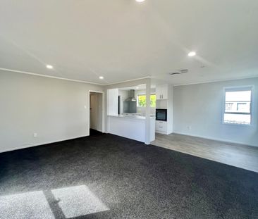 5 Bluewater Place, Wattle Downs, Auckland - Photo 1