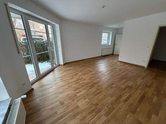 Schick sanierte 2-Zimmerwohnung inkl. EBK, Terrasse und kleinen Garten zu vermieten! - Foto 1