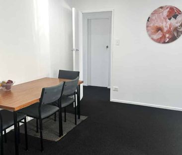 Family Living - Photo 4