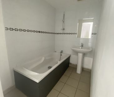 Location Maison 3 pièces 40m² LILLERS 62190 - Photo 2