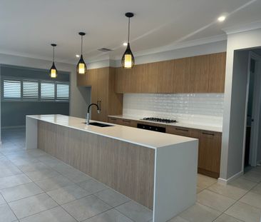 27 Barool Avenue, North Kellyville, NSW 2155 - Photo 3