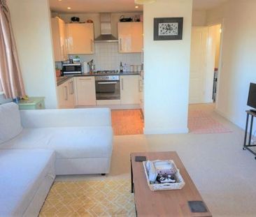 Scarlett Avenue, Aylesbury, Wendover - Photo 3