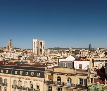 2 room luxury penthouse for rent in Barcelona, Catalonia - Photo 2
