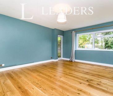 2 bedroom apartment to rent Jordans Close, GU1 - Photo 2