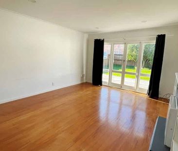 Single level 3 bedroom family home in Takapuna Grammar zone - Photo 5