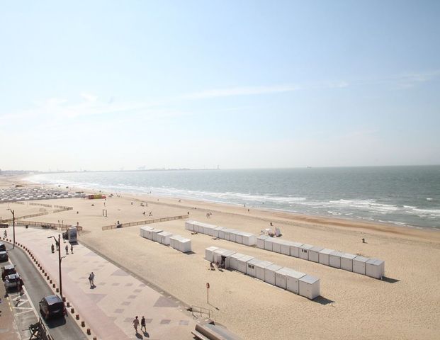 Studio met frontaal zeezicht nabij het Centrum van Knokke-Heist. - Foto 1