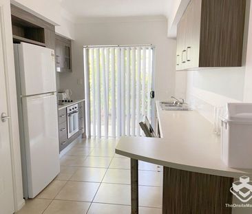 2 BEDROOM UNIT IN TROPICAL RESORT APARTMENTS - Photo 4