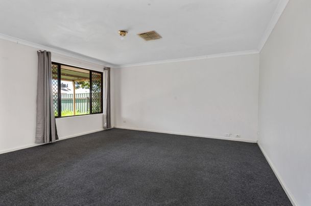 Brick home in a quiet location - Photo 1