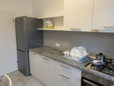 GARSONIERĂ SPAȚIOASĂ DE ÎNCHIRIAT – AVANTGARDEN 3 BART - Fotografie 4