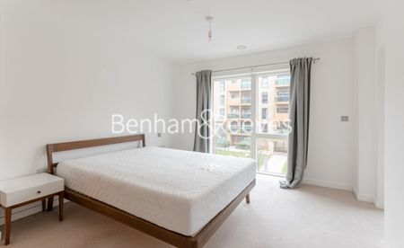 3 Bedroom flat to rent in Lismore Boulevard, Colindale Gardens, NW9 - Photo 4