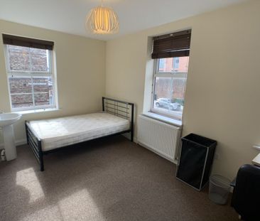 Lawrence Street, York - P1893 - Photo 5