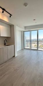 ETOBICOKE CONDO - Toronto Skyline View! - Photo 3