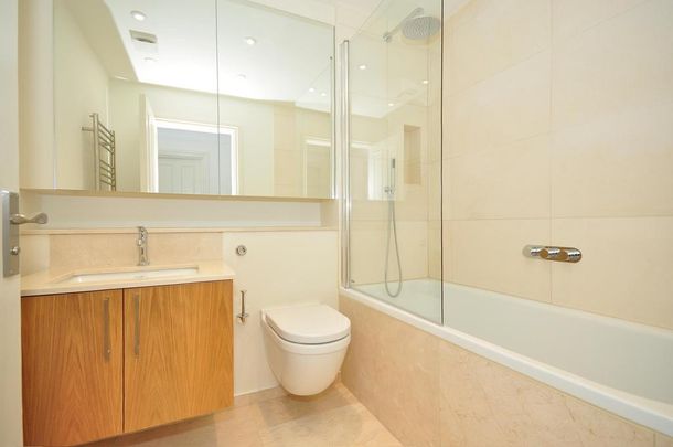 3 bedroom flat to rent - Photo 1