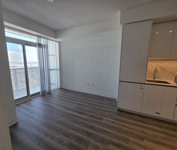 For Lease - 8 Interchange Way Unit# 5603, Vaughan, Ontario - Photo 2