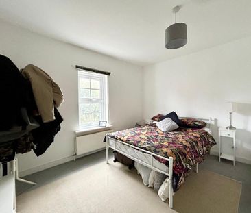 2 bedroom semi-detached house to rent - Photo 2