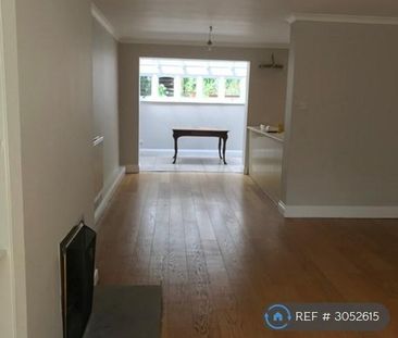 3 bedroom terraced house to rent - Photo 1