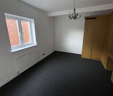 4 Bedroom Apartment To Rent - Photo 3