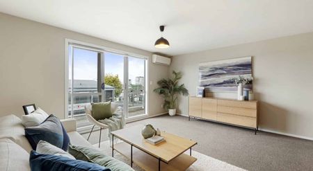 SPACIOUS ONE BEDROOM APARTMENT IN GRAFTON - Photo 4