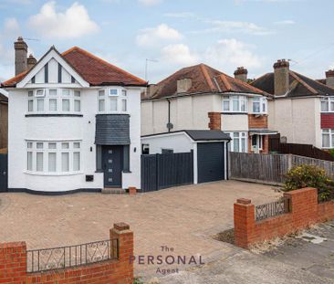 3 bedroom detached house to rent - Photo 4