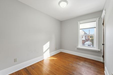 For Lease - 67 Kensington Avenue, Hamilton, Ontario - Photo 3