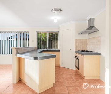 Stylish & Spacious Living in Sought-After Seagrove Estate - Photo 5