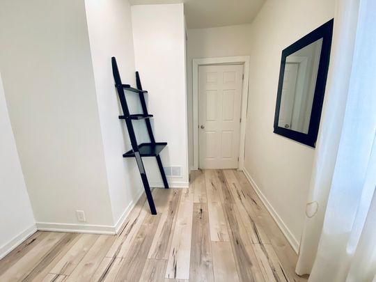 $1,249 / 1 br / 1 ba / 400 sqft 210 Wilson st unit D - Photo 1