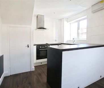 1 bedroom end of terrace house to rent - Photo 5