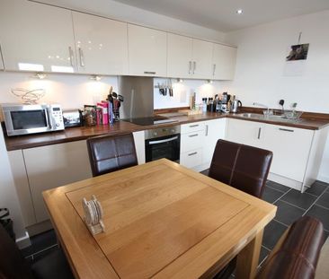 2 bedroom apartment to rent - Photo 5