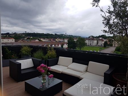 Appartement T5 près de GOLBEY à louer - Photo 2