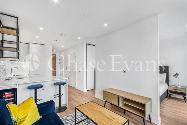 Studio to rent - Photo 1