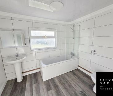 3 bedroom terraced house to rent - Photo 6