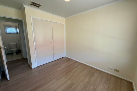 3 Kathleen Court, Hampton Park VIC - Photo 4