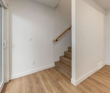 5450 - HP02 - 310, 38 Avenue Northwest — 3-Bedroom Townhouse – HP02... - Photo 5
