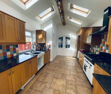 2 bedroom terraced house to rent - Photo 3