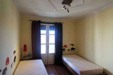 Apartamento T3 disponível para arrendamento, com localização muito central na cidade de Tavira. - Photo 5