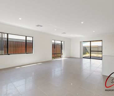Cozy Family Home in Dudley Park - Photo 1