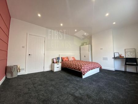 4 bedroom terraced house to rent - Photo 3