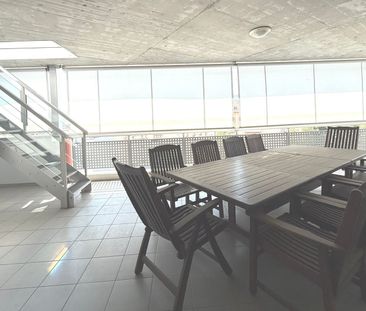 Recently built • Over 200 m² of private terraces • Jacuzzi • Panoramic view • 3 parking spaces - Photo 1