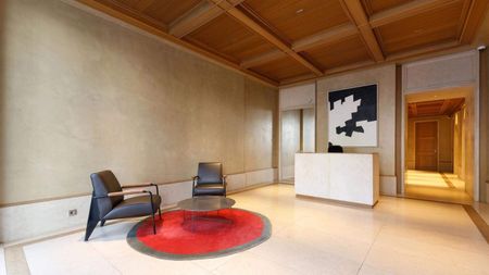 Barcelona, Catalonia 08008 - Photo 3