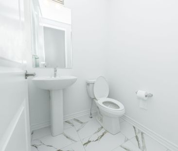 For Lease - 3430 Braeside Way, Pickering, Ontario - Photo 5