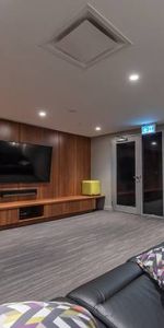 The Beverley - Studio Apartment Bks from Columbia St- Pet Friendly - Photo 3