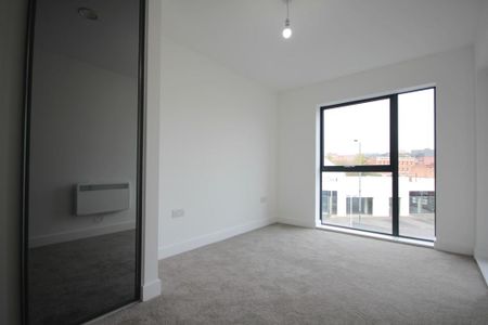 2 bedroom apartment to rent - Photo 3